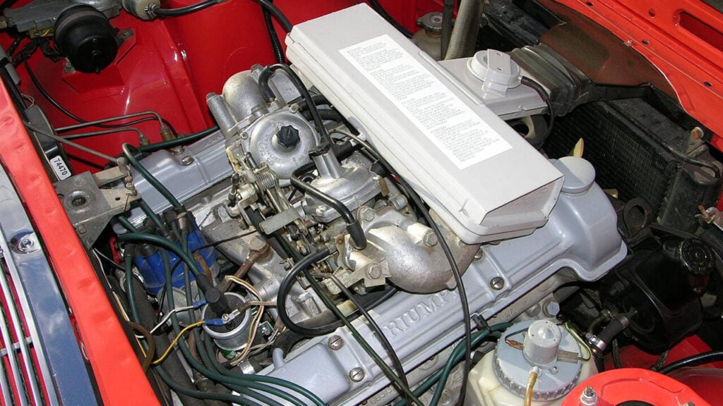 Triumph V8
