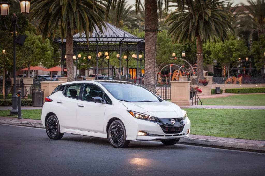 Study: EV interest waning amid concerns over cost, charging