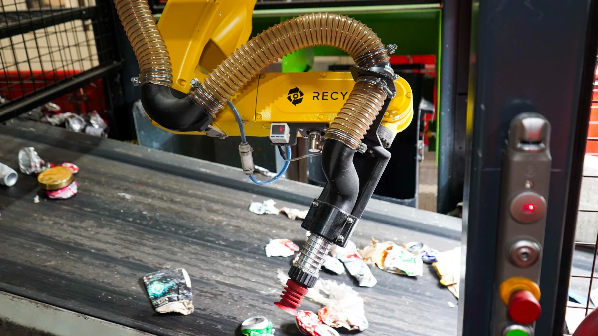 AI-driven robotic arm to increase recycling at Southwark facility | Envirotec
